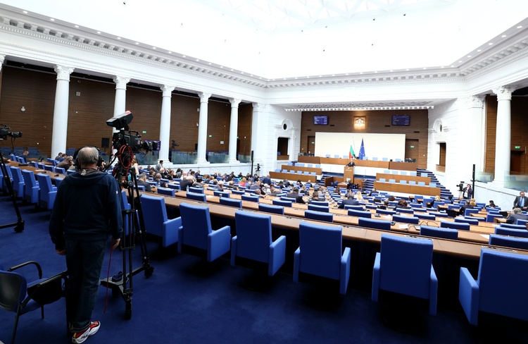 Народното събрание не прие годишния отчет за дейността на Съвета за електронни медии за 2022 г.
