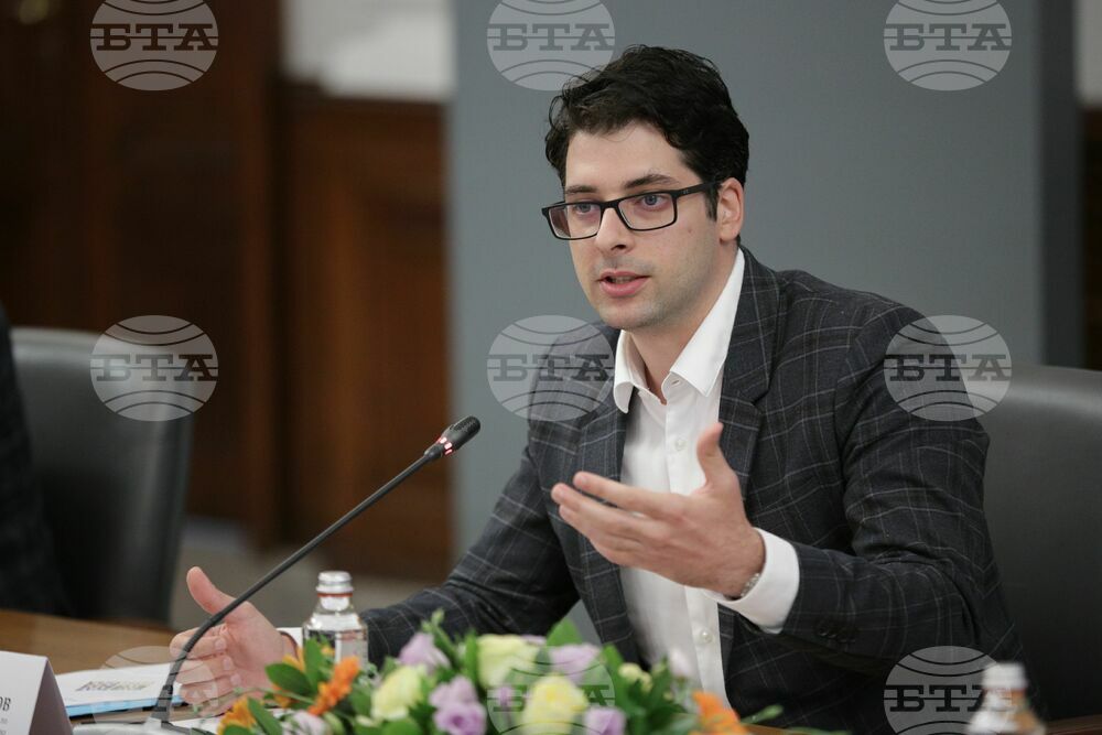Deputy PM Pekanov: By 2025 Bulgaria Should Have Five Medical Helicopters