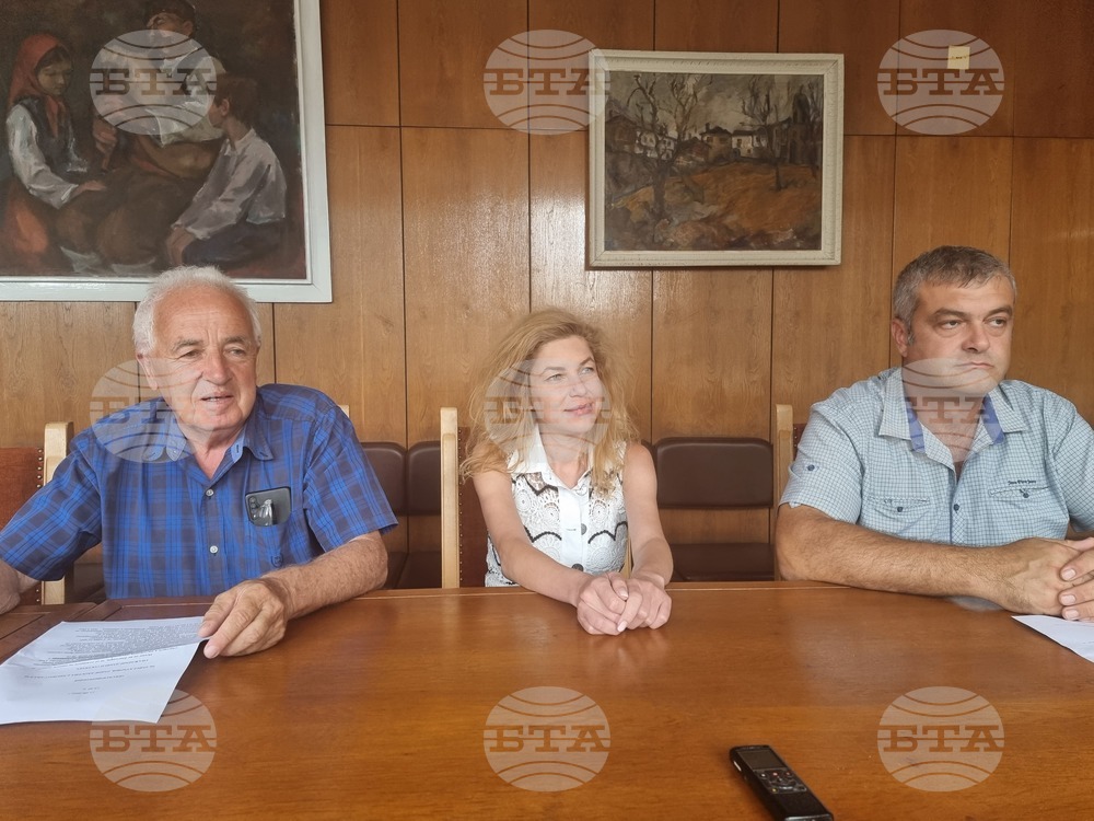 БСП в Смолян протестира срещу уволнения, обвинява служебното правителство в реваншизъм и политически репресии