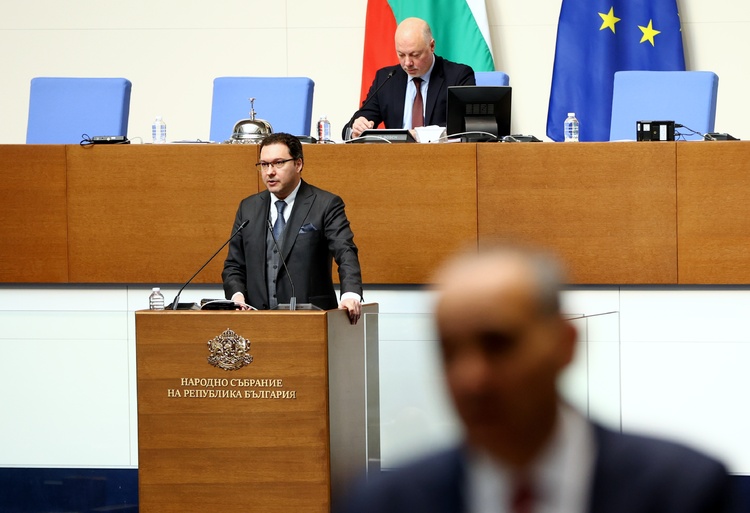 Двадесетата годишнина от членството на България в НАТО е наследство на свободата, спечелена с труд и тежки реформи, се посочва в декларация на ГЕРБ-СДС