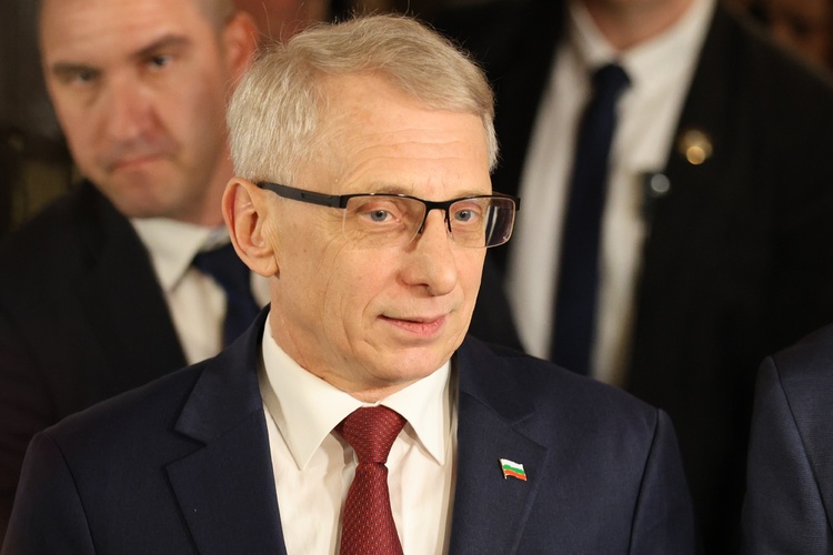 Премиерът в оставка Николай Денков ще отговаря на въпроси във Фейсбук