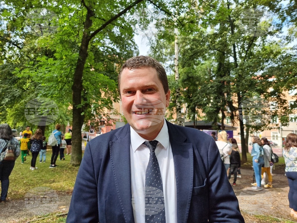 Кметът на Перник обяви, че ще прекрати финансирането на ФК Миньор
