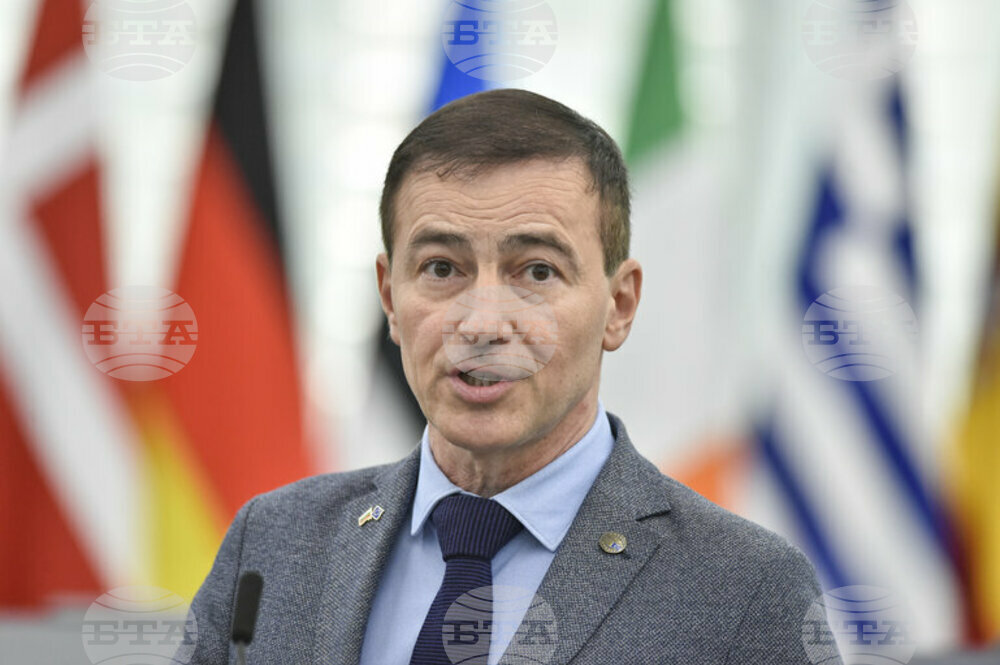 Няма многовековна македонска идентичност в проектодоклада на Европейския парламент, написа евродепутатът Андрей Ковачев
