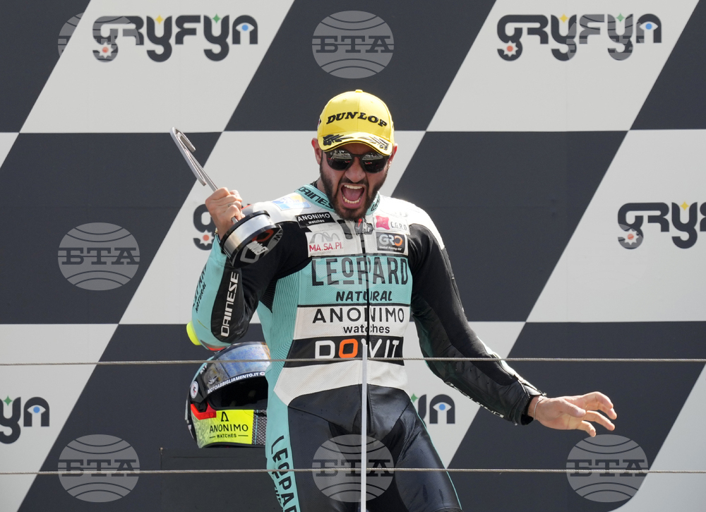 Фоджа съхрани шансовете си за титла в Moto3 с победа в Тайланд