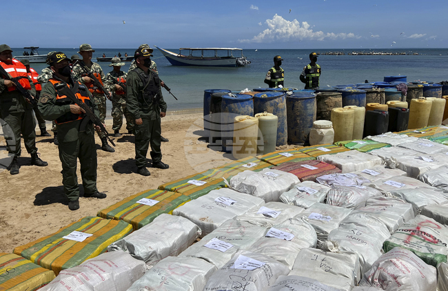 Венецуела обяви, че започва операция срещу трафика на наркотици по границата си с Колумбия