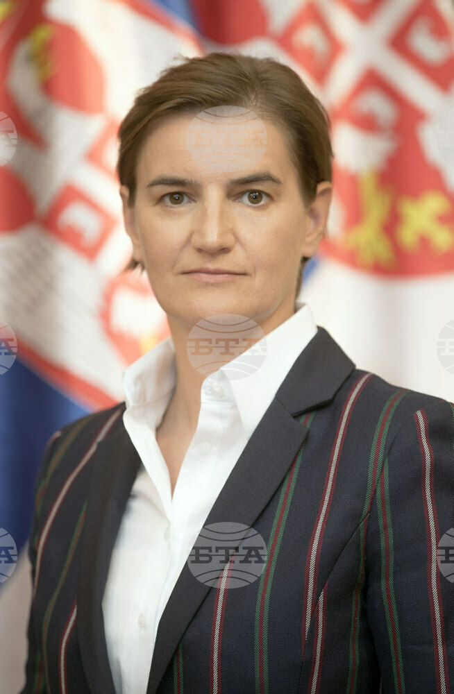 Ана Бърнабич: Сърбия има право и намерение да върне силите си в Косово