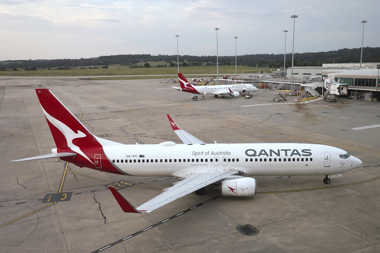 A plane made an emergency landing in Sydney after passengers heard thunder from the engine