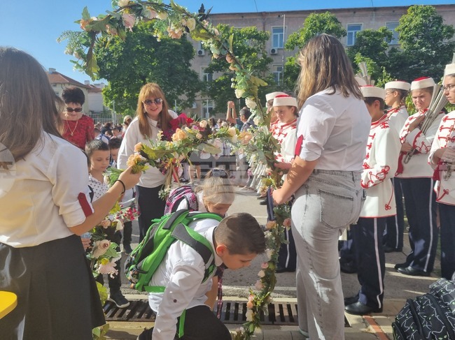 Училищата в област Търговище се конкурират за привличане на отговорни и амбициозни преподаватели, най-търсени са учители в начален етап