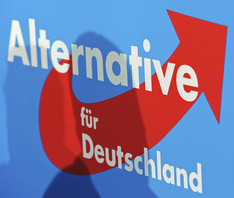 The far-right group AzG called the collapse of the ruling coalition a “liberation for Germany”