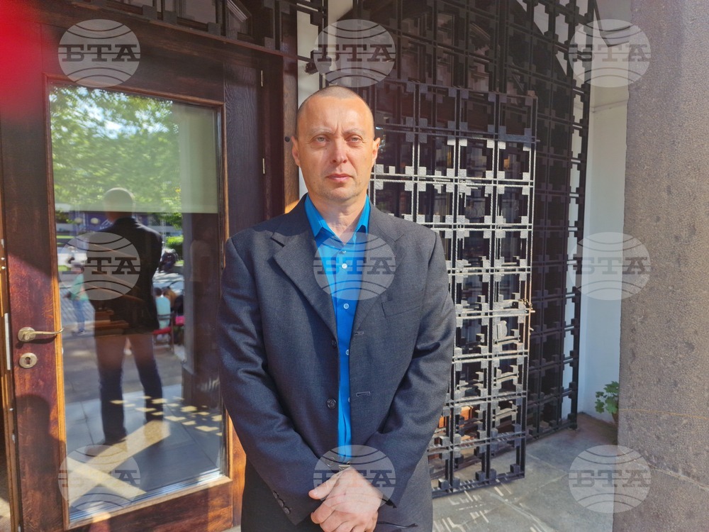 Книга-албум „120 години 34-ти пехотен троянски полк“ ще бъде представена в Троян