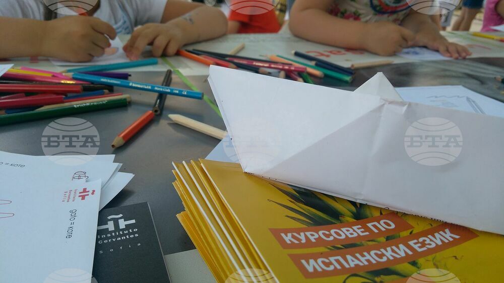 Учители от Испания ще могат да преподават у нас и на първокласници
