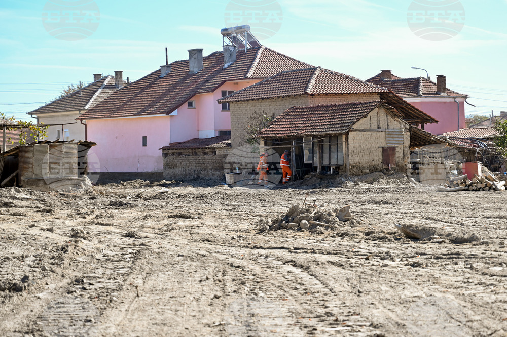 Общинският съвет в Карлово гласува предоставяне на средства за пострадалите от наводненията