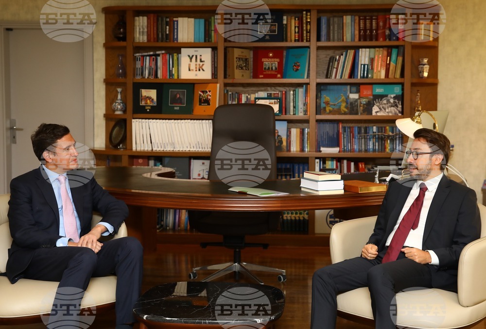 Bulgarian Ambassador to Turkey, Anadolu Agency Director General Discuss Information Exchange