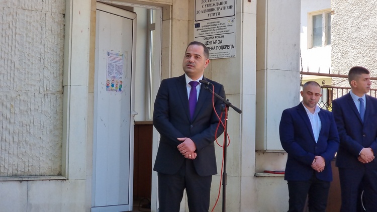 До момента в МВР са получени 128 сигнала за купуване на гласове, съобщи министърът на вътрешните работи Калин Стоянов