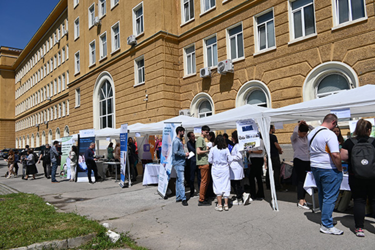 Във Факултета по химия и фармация на Софийския университет се проведе Ден на кариерното развитие