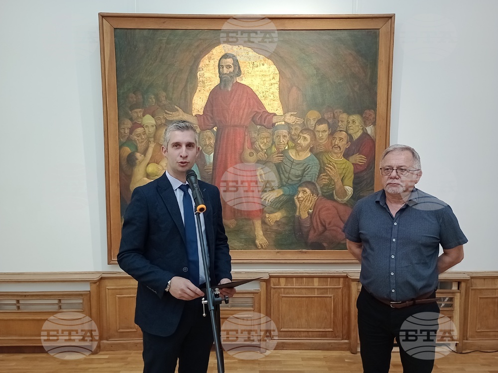 Юбилейна изложба представя близо 50 творби на Васил Стоилов в Художествена галерия “Борис Денев“ във Велико Търново