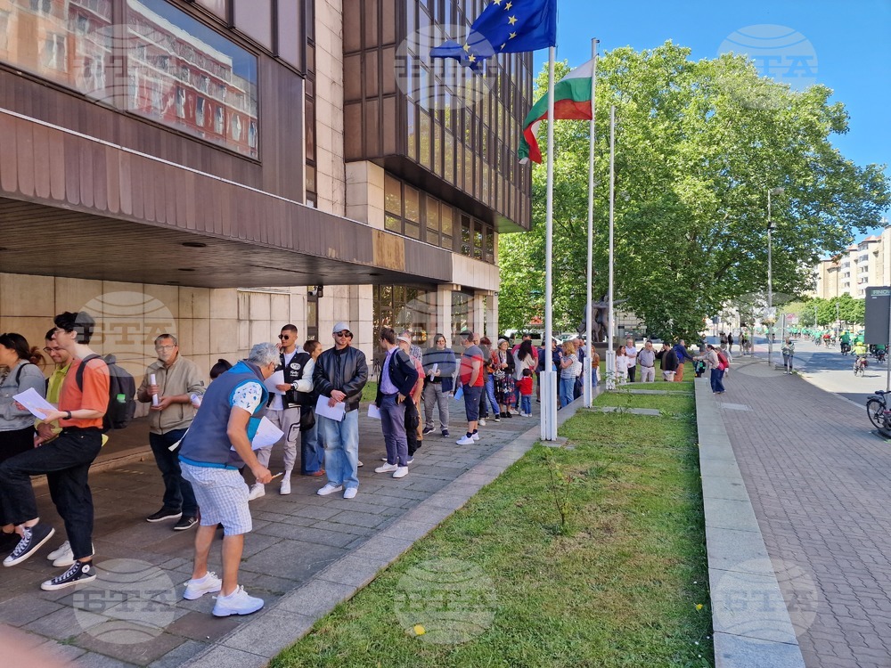 October 27 Elections in Bulgaria: the Rules and the Figures