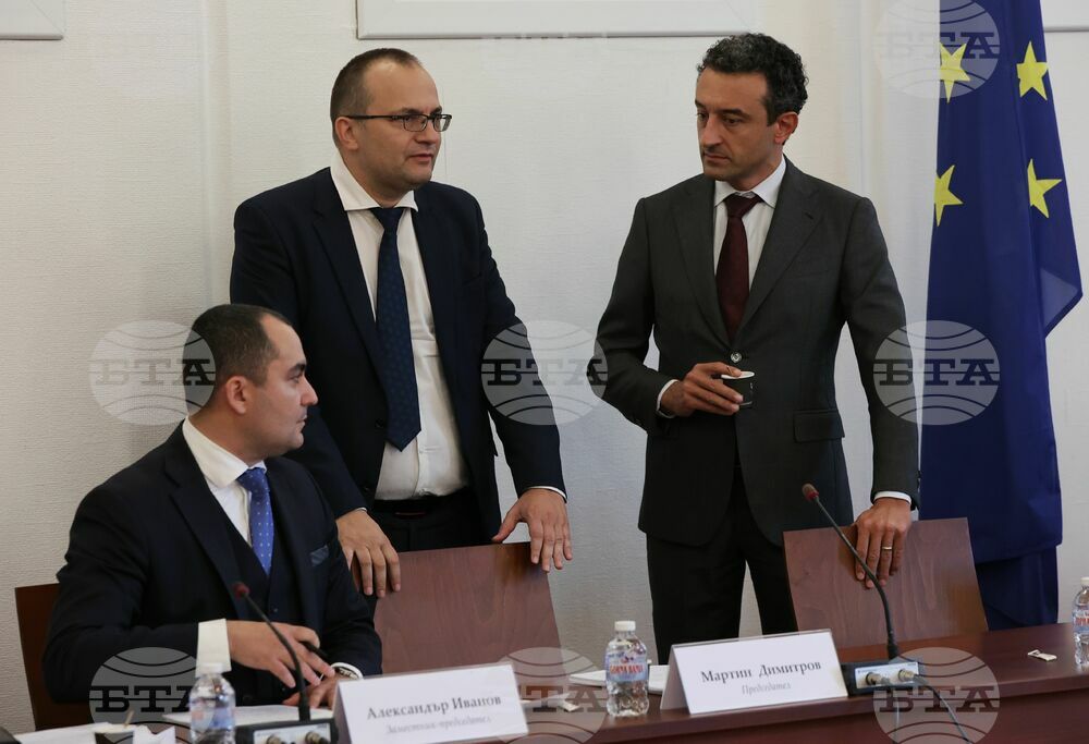 Парламентарната комисия по икономически политики и иновации прие на първо четене предложението за удължаване действието на бюджета