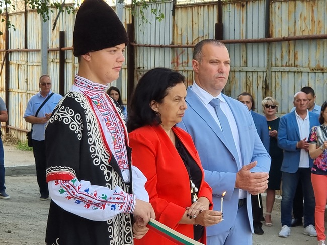 Служебният правосъден министър Мария Павлова присъства на откриването на нов арест в дупнишкото село Самораново