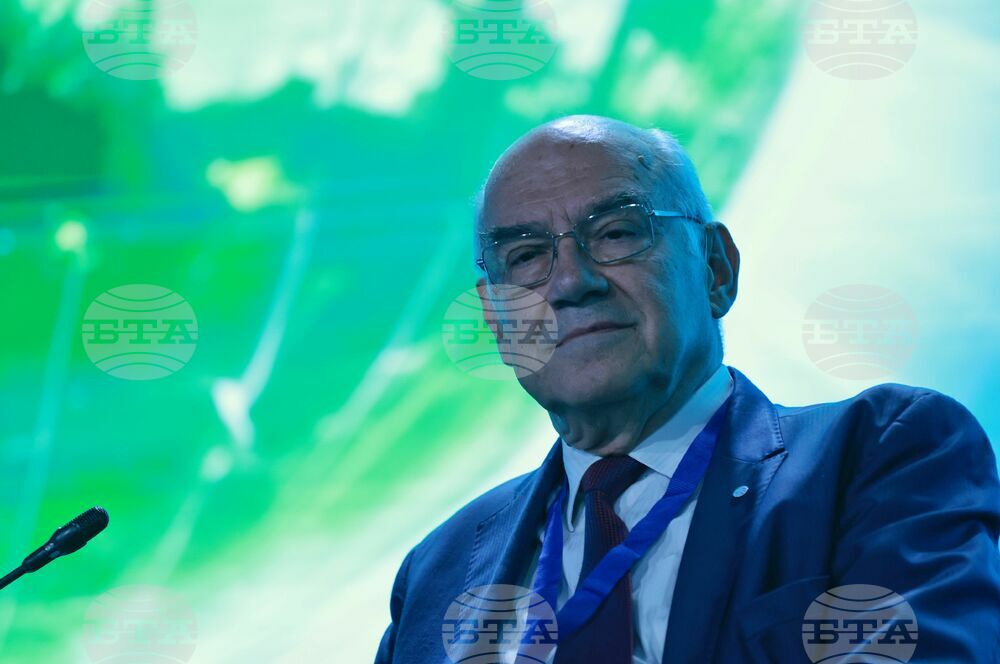 КЕВР ще излезе утре с решение по проблема с балансиращата енергия, съобщи председателят на регулатора Иван Иванов