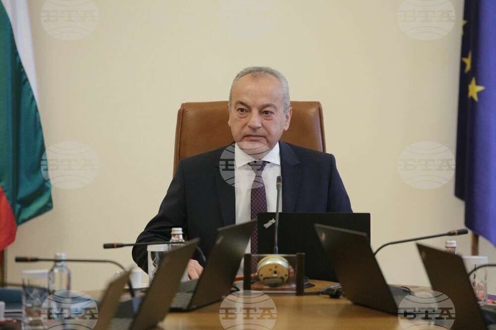 Отстояването на готовността на България за присъединяване към Шенген ще обсъди Гълъб Донев с министри от кабинета