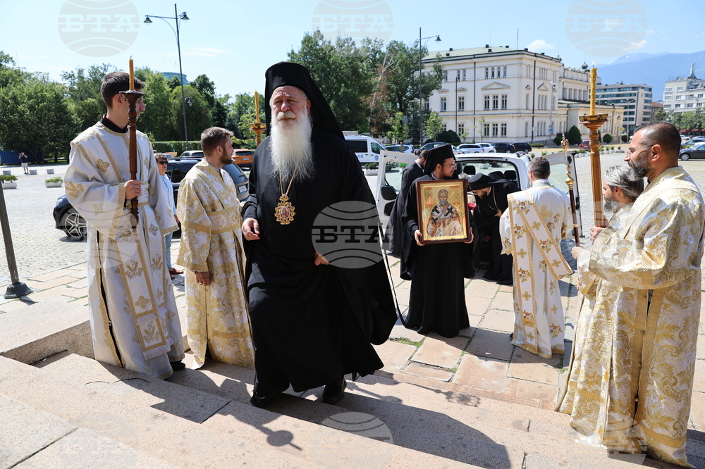 BTA :: Saint Euthymius' Relics Brought to Sofia ahead of Bulgarian ...