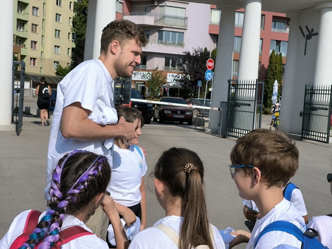 Столична община, район Студентски: Александър Везенков откри юбилейния 20-ти Детски лагер по изкуствата и спорта