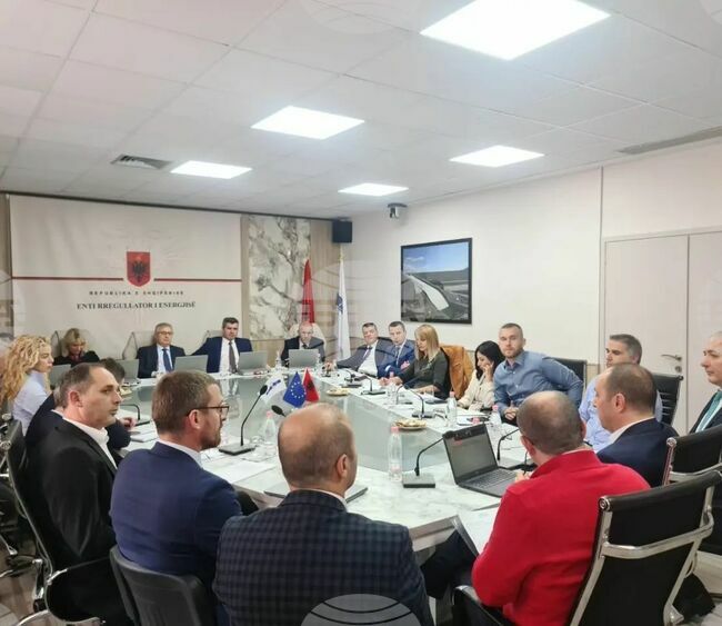 АТА: Албания и Косово обсъждат правилата на енергийния пазар и бъдещата съвместна електроенергийна борса