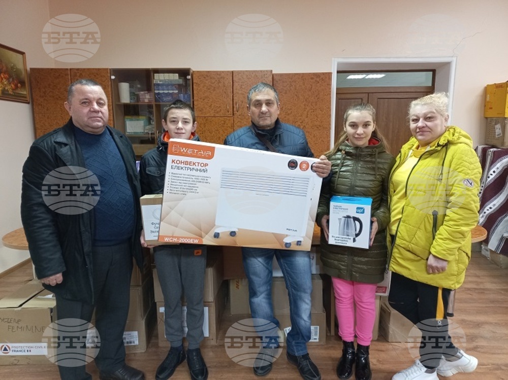 Подаръци от Олена Зеленска получи българско приемно семейство от Тарутино