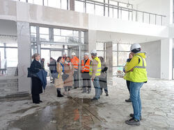 Снимка: Европейска комисия - Посещение на представители на Европейската комисия - жп гара Чирпан