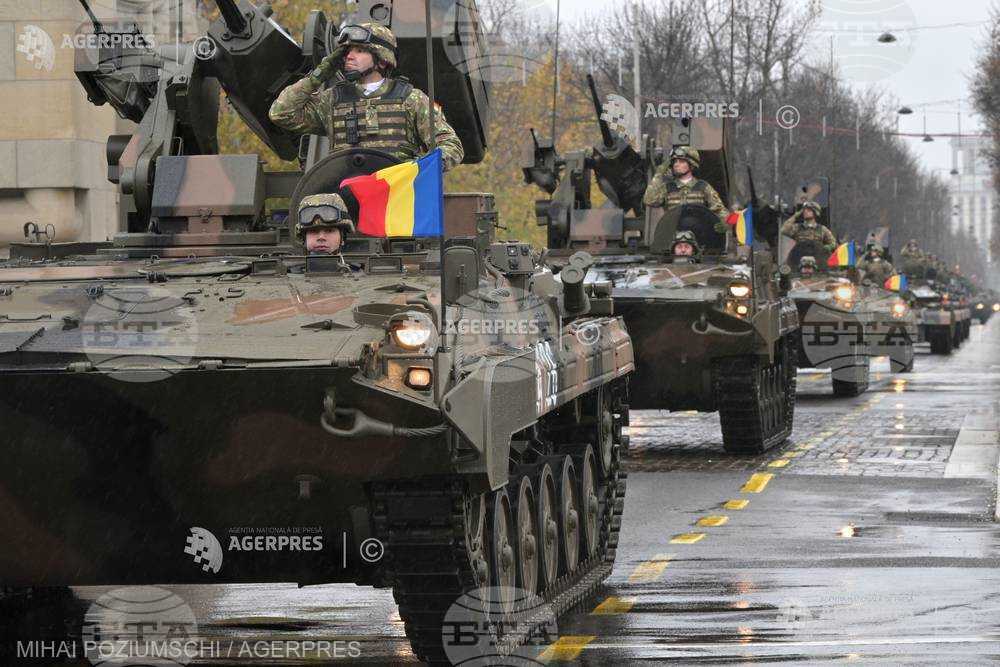 Аджерпрес: Хиляди наблюдаваха военния парад на националния празник на Румъния въпреки дъжда