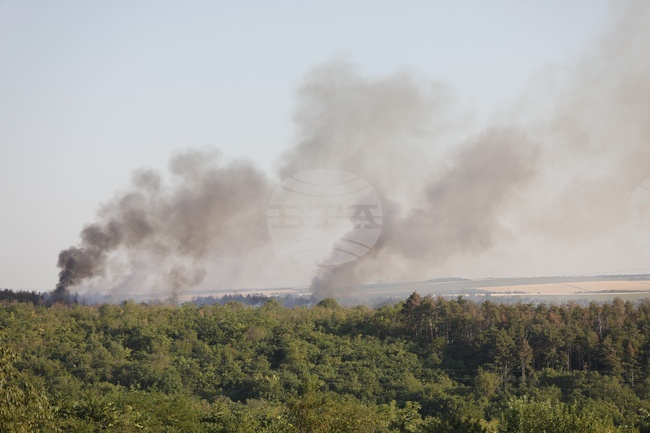 Увеличава се броят на пожарите в сухи треви и храсти в Русенско, каза директорът на противопожарната служба комисар Светослав Войчев
