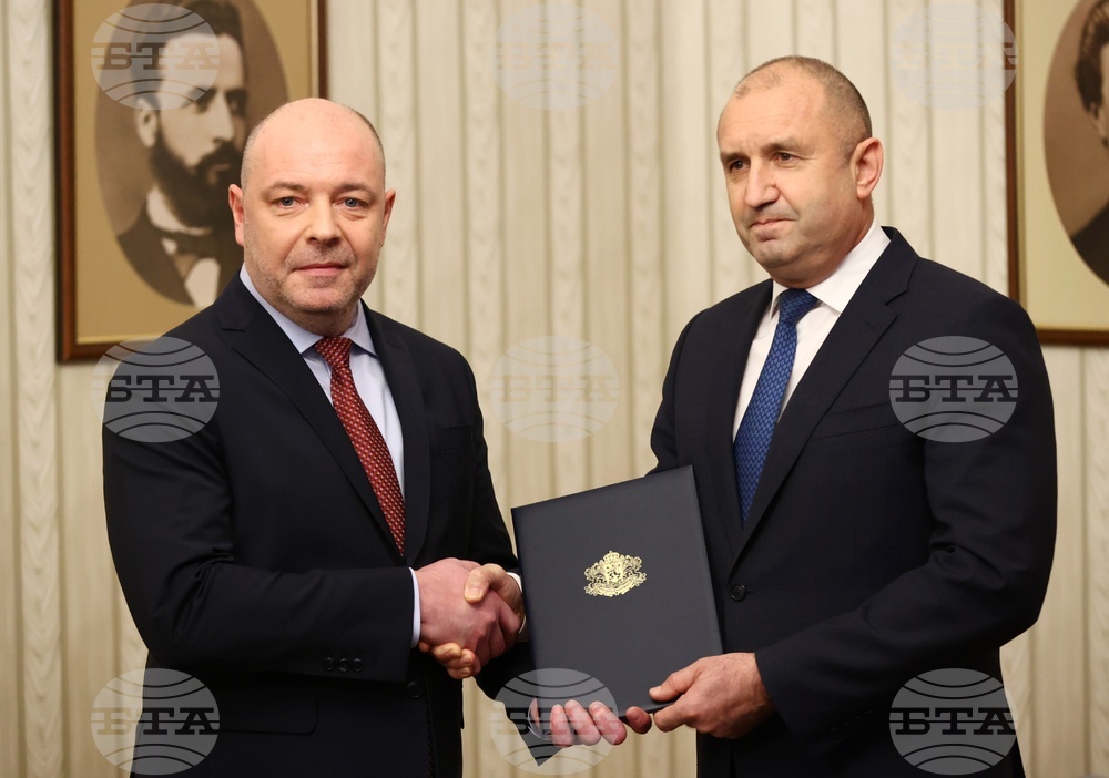 Кандидатът на ГЕРБ-СДС за премиер Николай Габровски е готов да разговаря с всички политически сили, иска нов тон в политиката