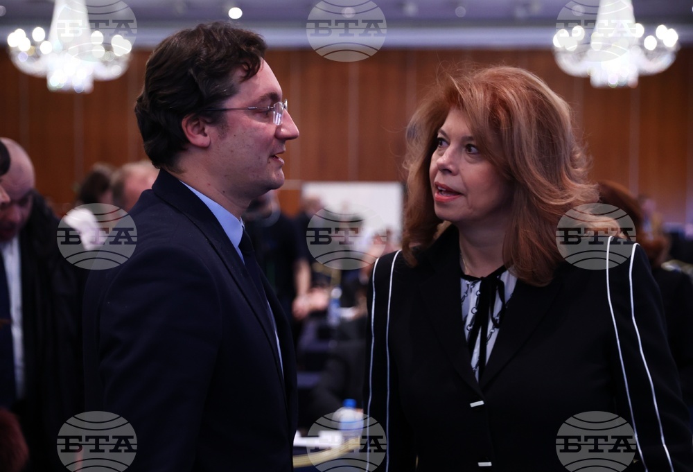 Езикът на омразата застрашава обществата и демокрацията, заяви вицепрезидентът Илияна Йотова