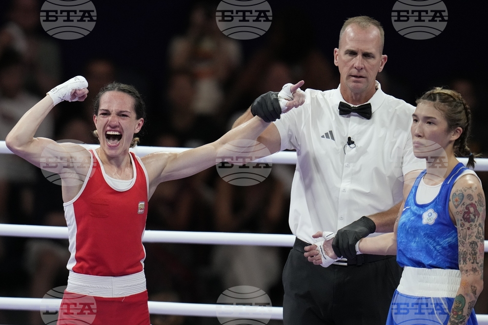 Bulgarian Boxer Petrova Defeats World Champion to Reach Olympic Boxing Quarterfinals