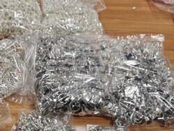 Недекларирани златни и сребърни накити за близо 74 000 лева откриха митническите служители на МП Капитан Андреево