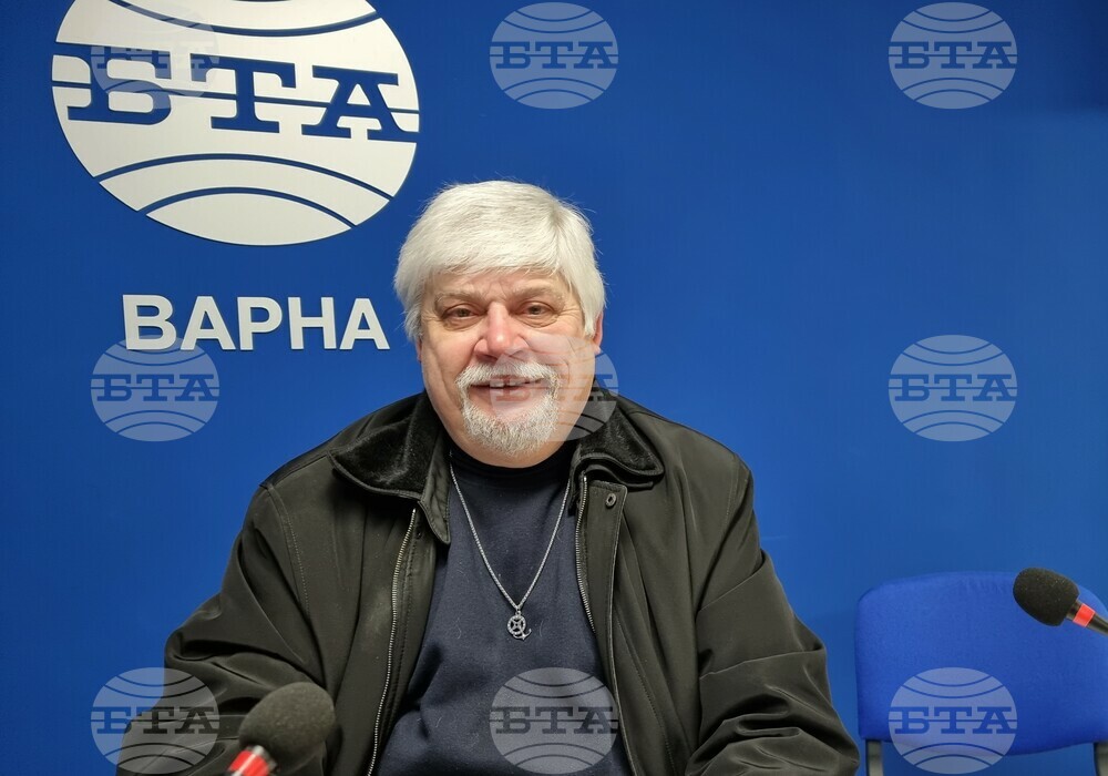 Морето е голям любовник и тънък психолог, казва капитан Борислав Арнаудов