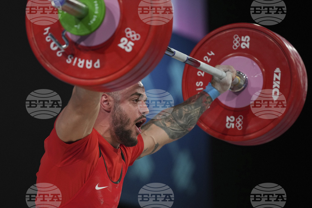 Bulgarian Weightlifter Karlos Nasar Becomes World Champion for Third Time