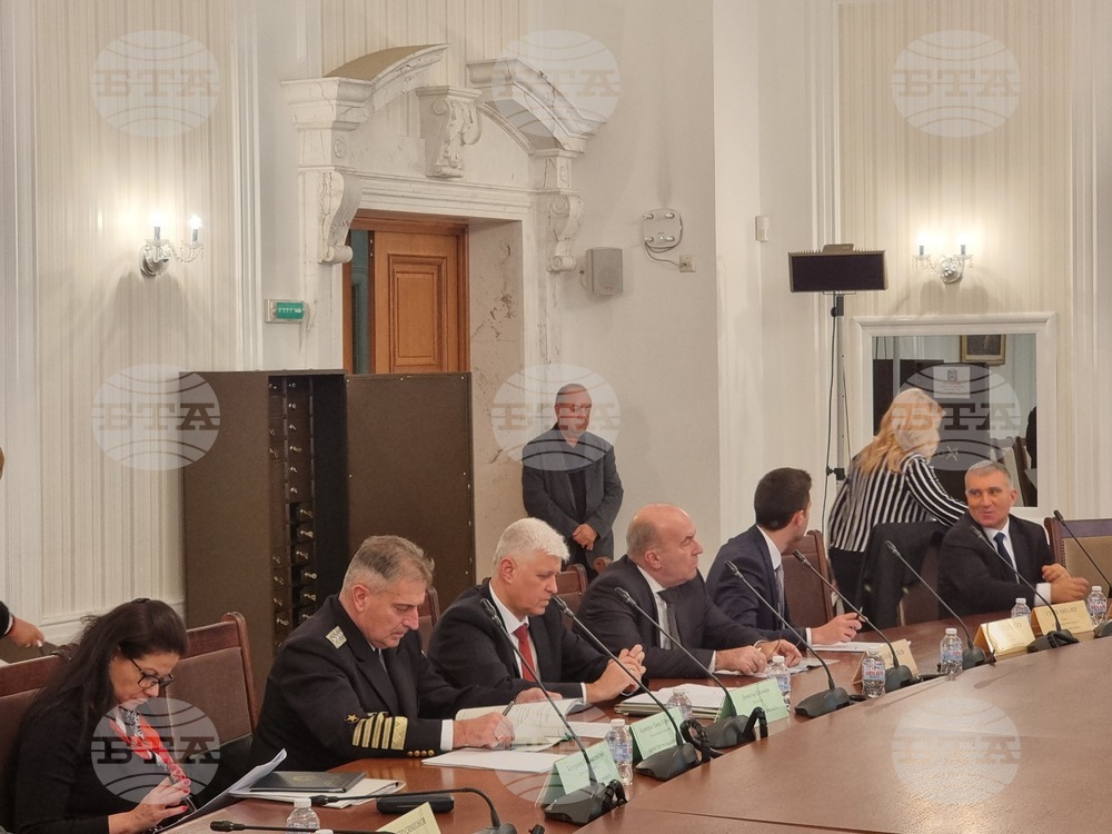 Военната и военно-техническата подкрепа на Украйна обсъждат парламентарните комисии по отбрана и външна политика