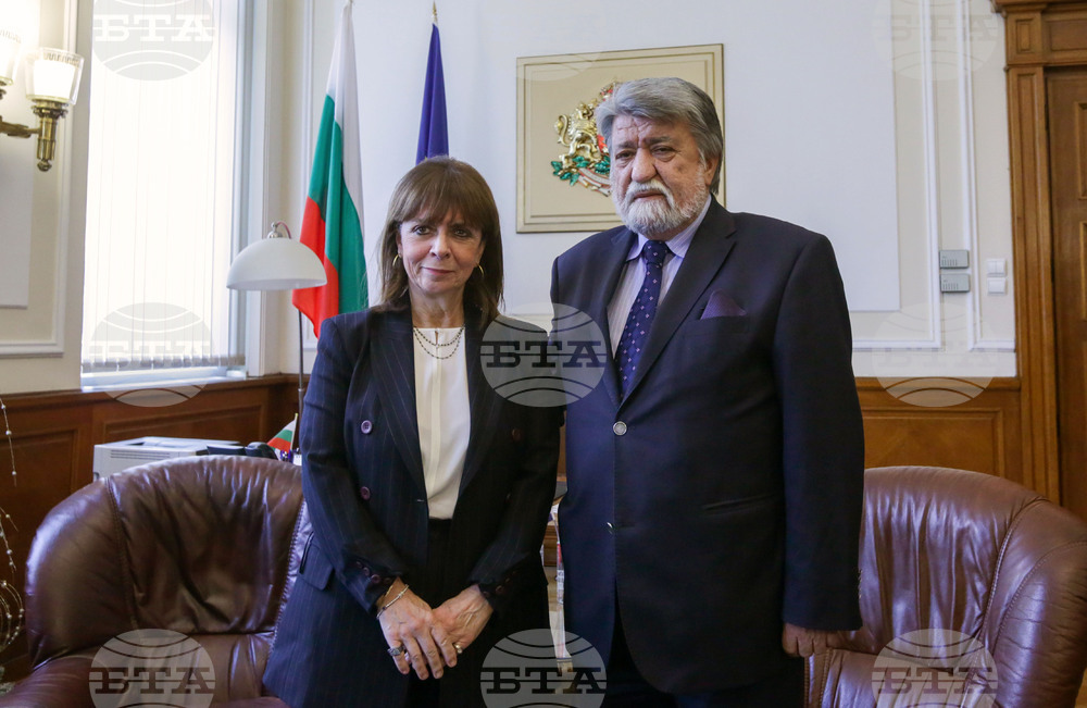 National Assembly Chairman Confers with Greek President Sakellaropoulou