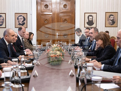 Снимка: Президентство - Президентите Румен Радев и Катерина Сакеларопулу