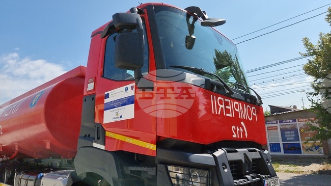 Пожарникарите в Румъния потушиха над 250 пожара за 24 часа; пламъците са изпепелили над 1700 хектара земя