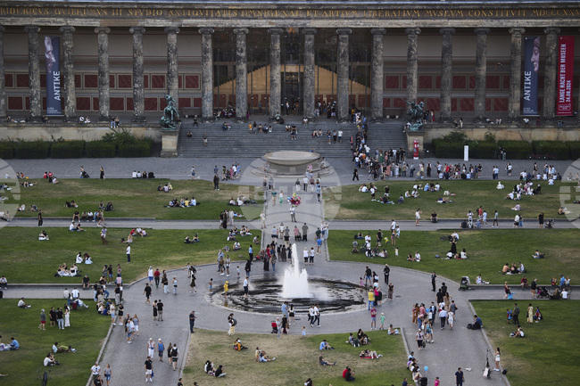 Музеят „Берлин модерн“ отбелязва с церемония завършването на грубия строеж на сградата си