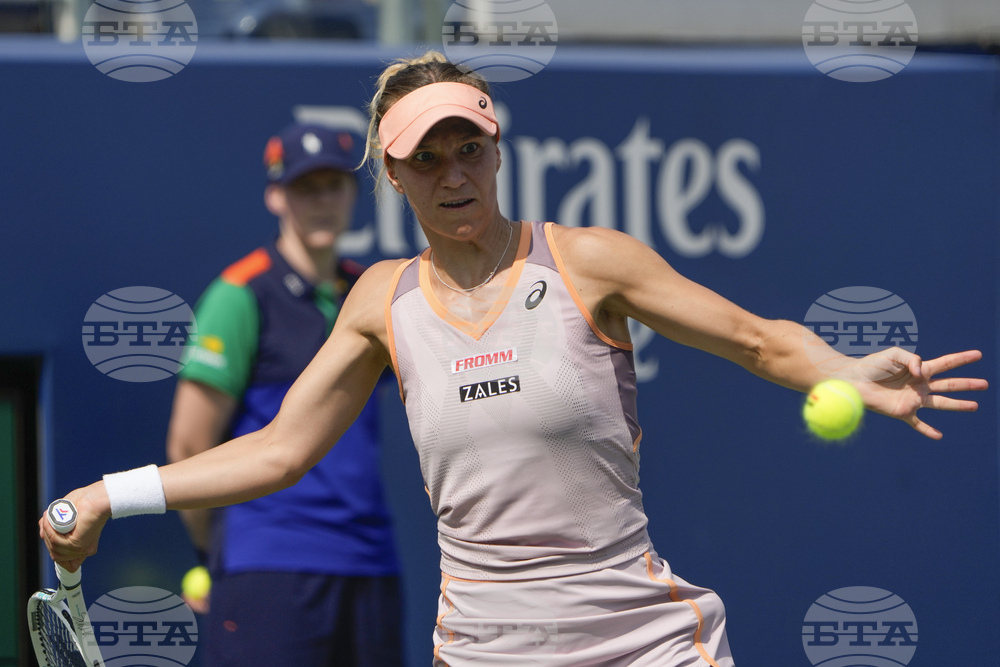 Виктория Голубич спечели втора титла в кариерата си след победа над Ребека Шрамкова на финала на турнира по тенис за жени в Цзюцзян