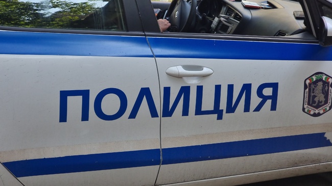 Камион се запали на автомагистрала "Хемус" близо до София