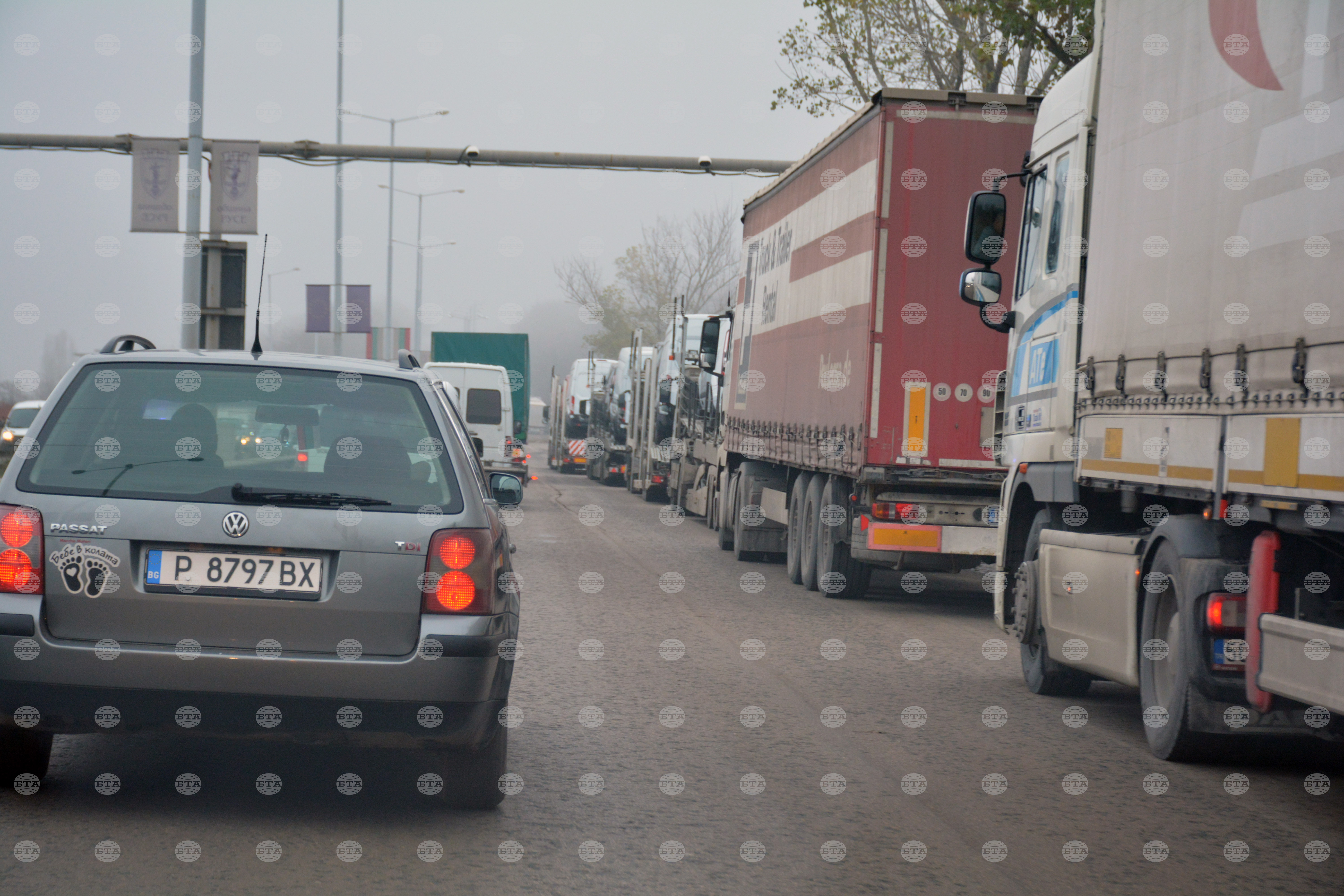 BTA :: Heavy Traffic For Trucks At Vidin Border Crossing Exit To Romania