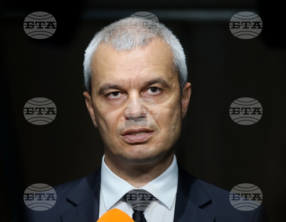 Vazrazhdane Leader Kostadinov Reiterates Criticism of Donations to Ukraine Amidst Bulgarian Military Aircraft Crash