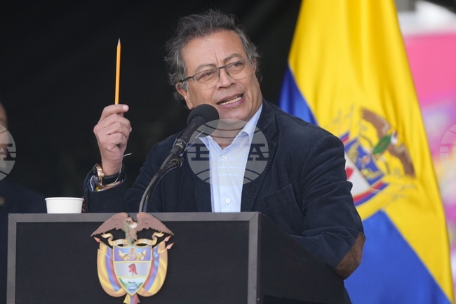 Президентът на Колумбия заяви, че в събота САЩ са нанесли удар по колумбийски кораб, плаващ в Карибско море