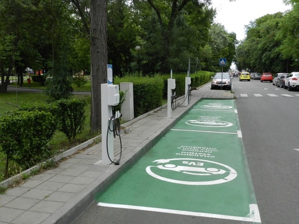 Electricity System Operator Installs Ultra-Fast EV Chargers in Burgas
