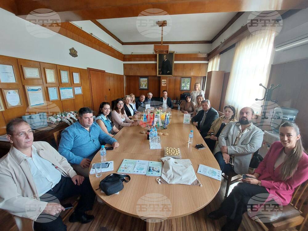 Първа заключителна конференция по проект CRCLEcon се проведе в Стопанската академия в Свищов